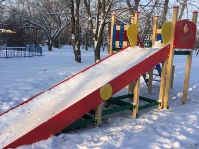 Детские зимние игровые горки